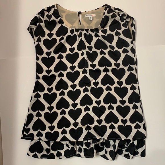 Girls heart dress size 7/8. Black hearts tan background. - Picture 2 of 10